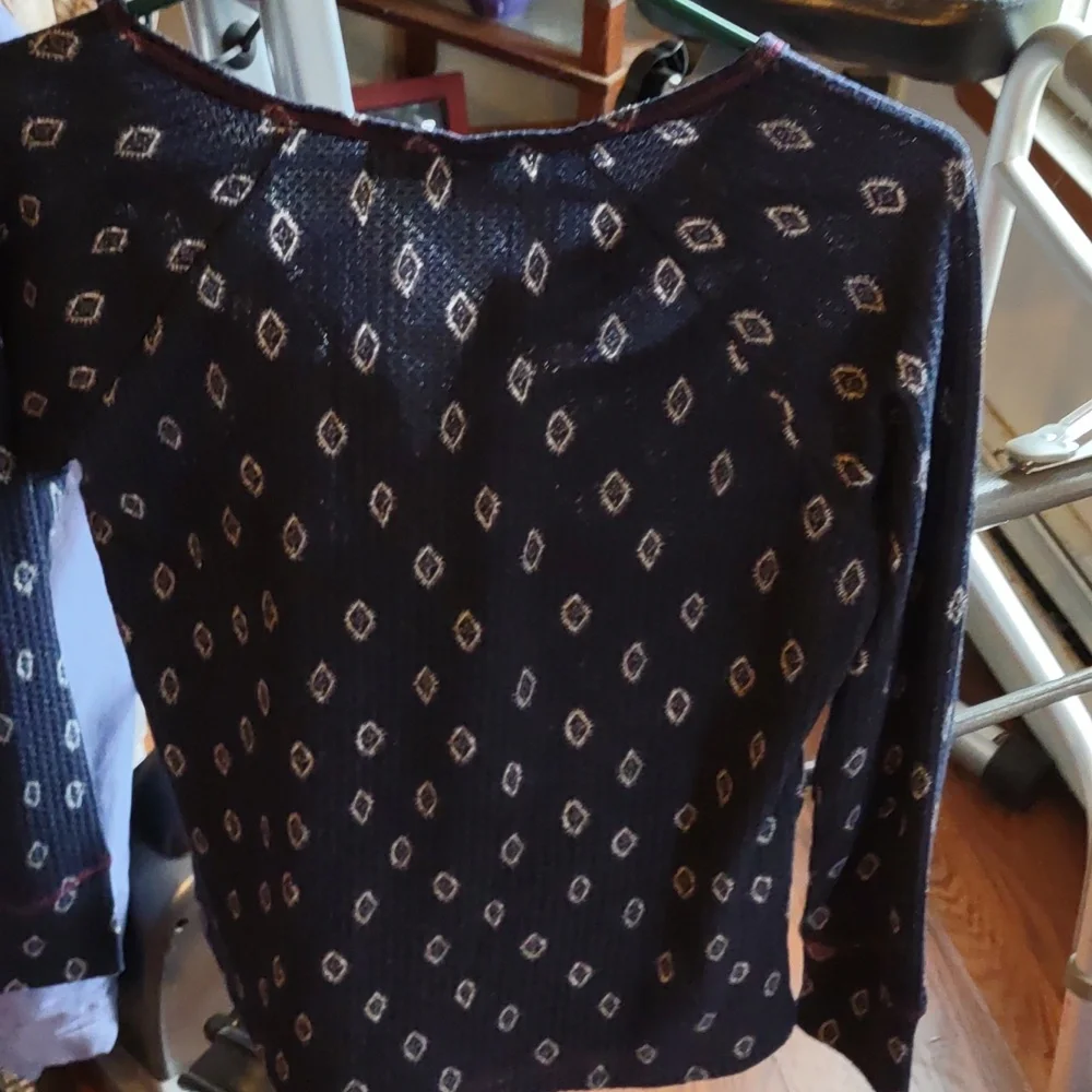 Vintage America Black and Red Lace-Up Blouse - Picture 5 of 5